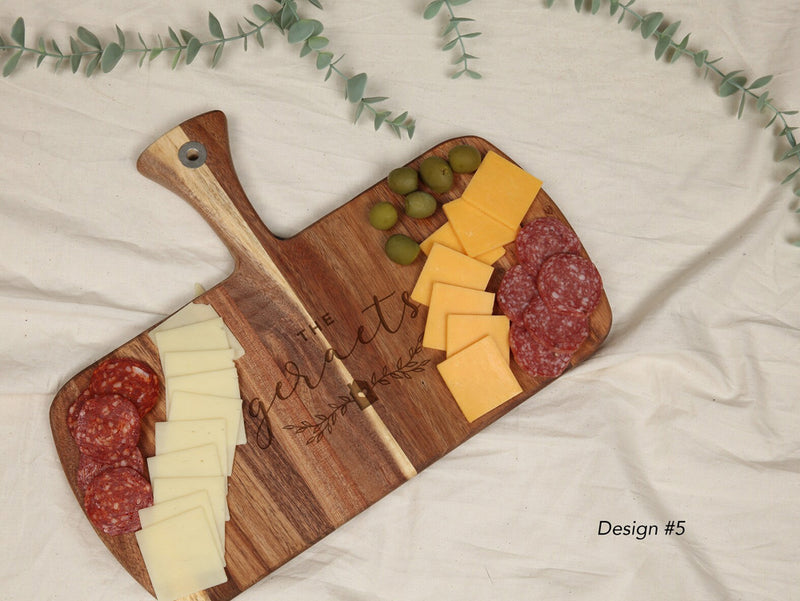Personalized Acacia cutting board with handle 15"x11.4"x0.8" - MY3-5057-The Teehive